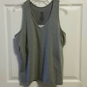 GREY WORKOUT TOP SIZE 18